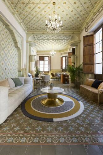 La Marsellesa Hotel Boutique, Pego - Vestíbulo Art Déco con detalles dorados