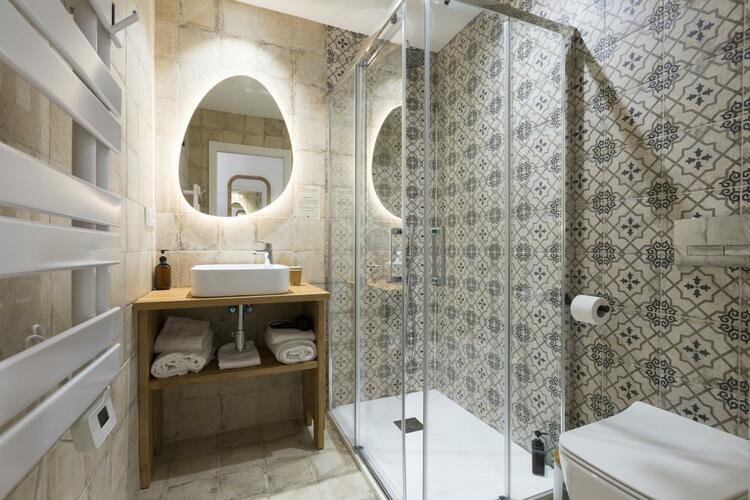 La Marsellesa Hotel Boutique, Pego – Baño privado moderno y elegante
